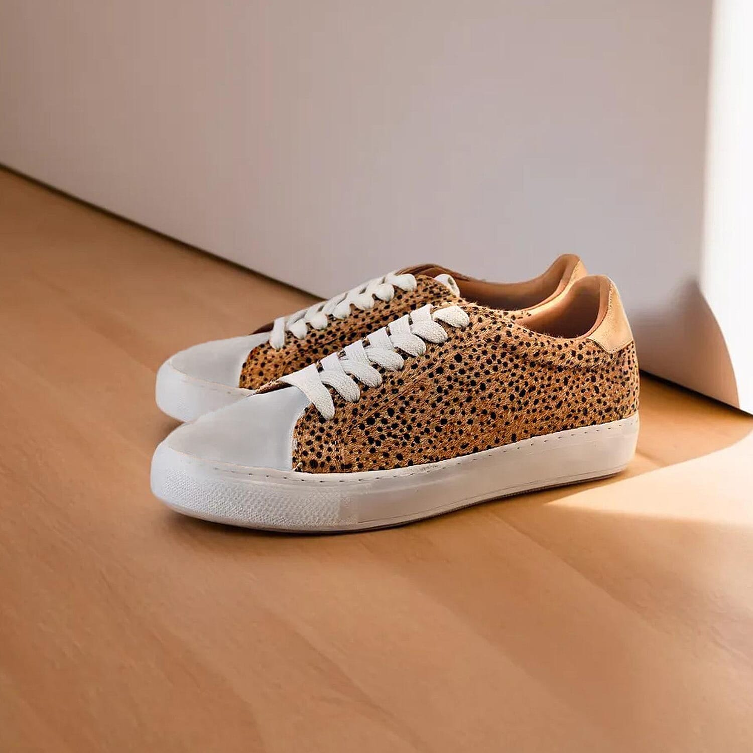 RAVEL Leopard Print Lace Up Trainer (Size 5) - White and Brown