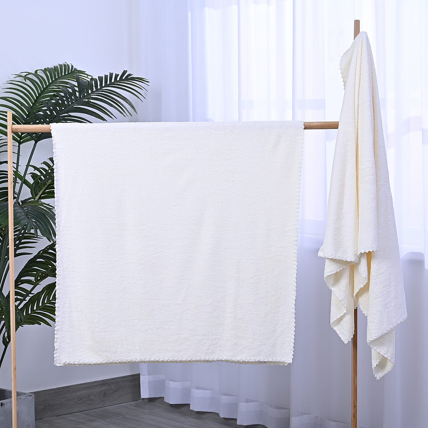 Set of 2 - Microfiber Towel (includes 1 Bath Towel - 140x70Cm & 1 Face Towel - 75x35Cm) - Cream