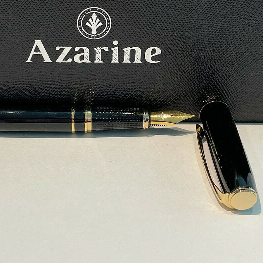 Azarine Panther Fountain Pen with Snap Closure - Black