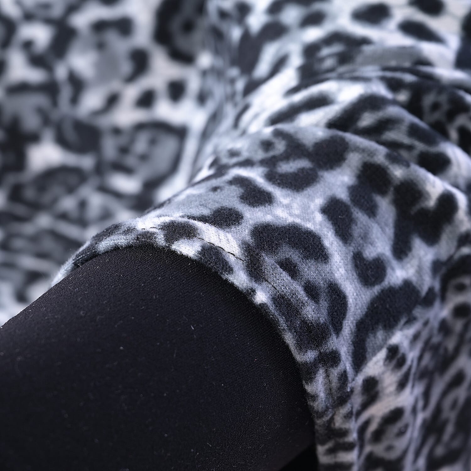 TAMSY Leopard Pattern Poncho (Size 75 Cm) - Grey - Brown