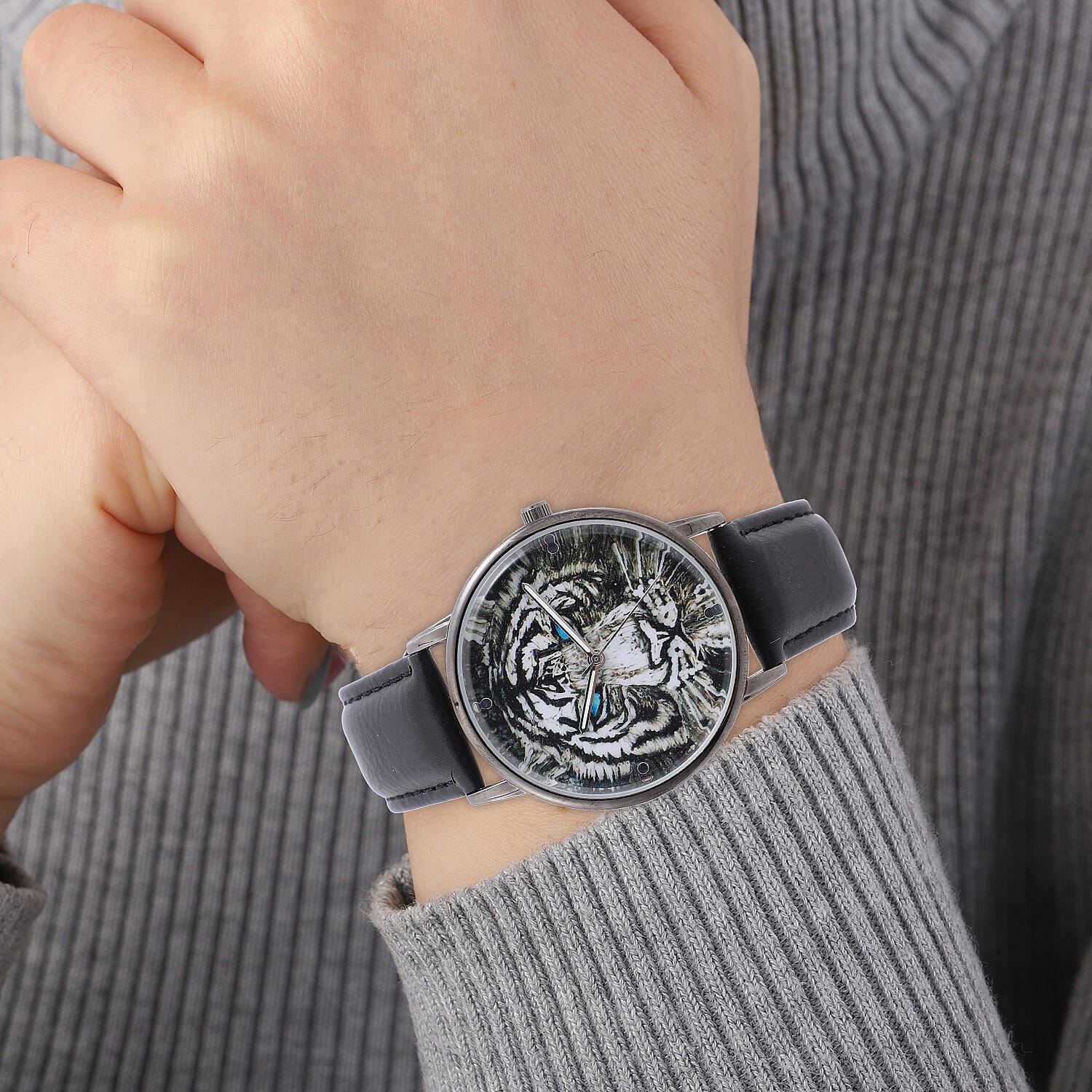 STRADA Japanese Movement 3D Tiger Head Dial Water Resistant Watch with Black Colour Strap