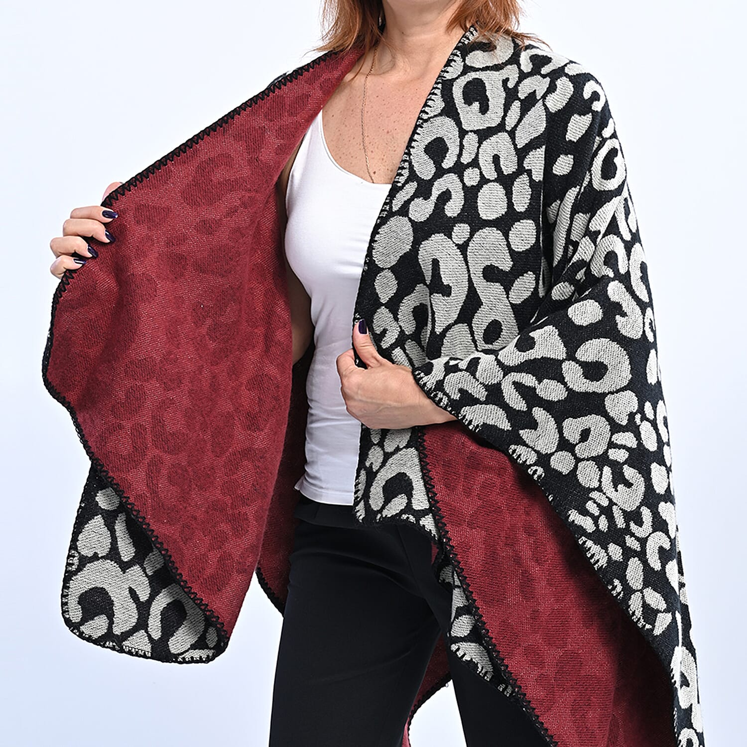 100% Acrylic Leopard Pattern Knitted Kimono (Size 138x71 Cm) - Cream & Black