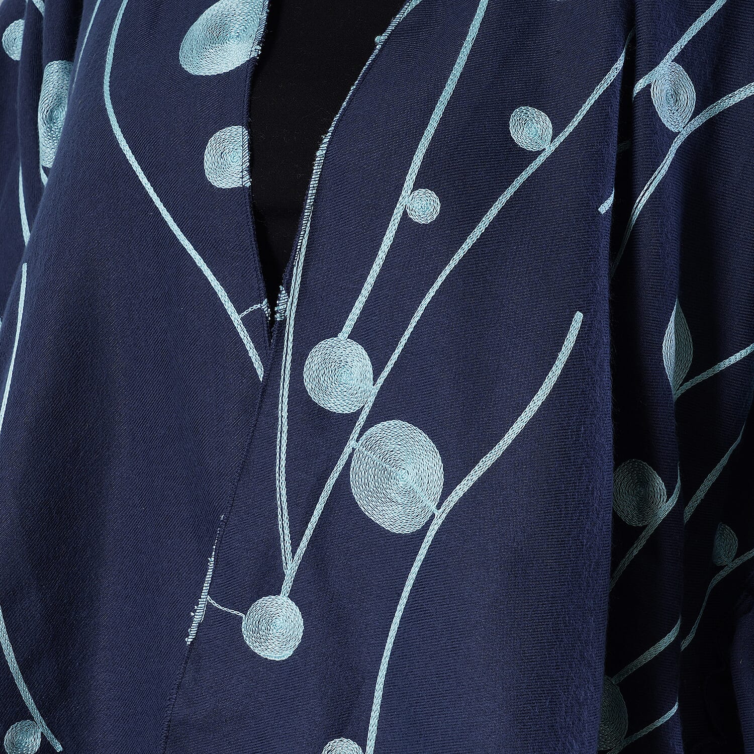 TAMSY Circular and Line Embroidered Kimono (Size 95x83 Cm) - Navy & Green