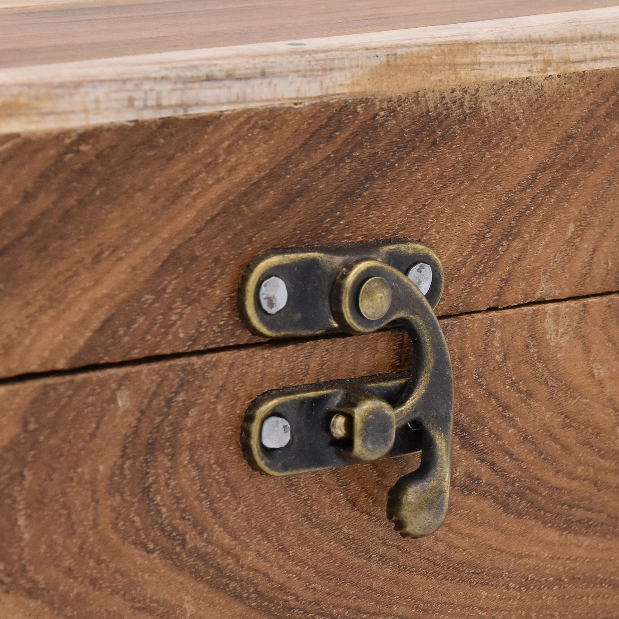 Set Of 2 Whiskey Glasses, Coasters, Chilling Stones & Pair Of Tongs in Wooden Gift Box