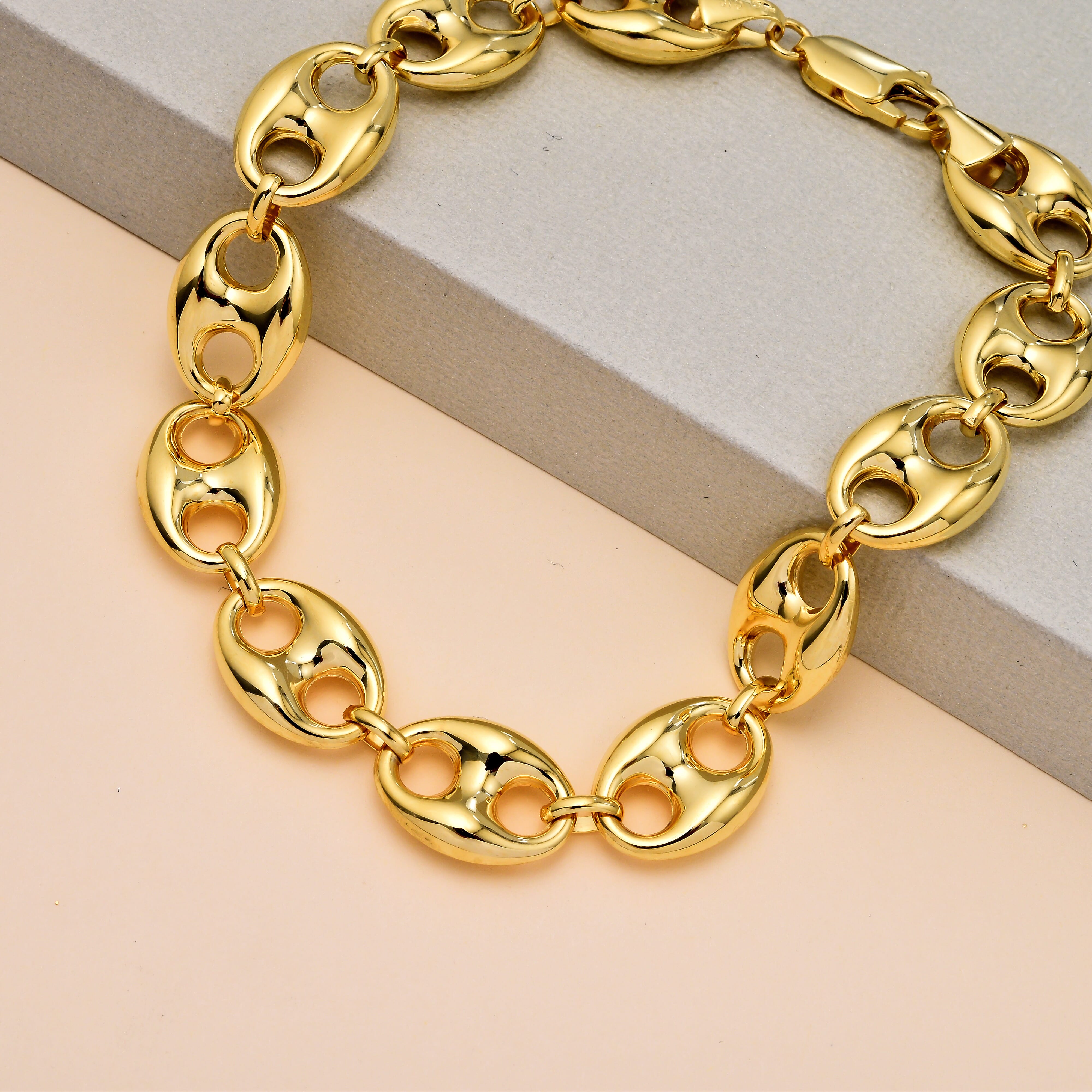 Italian Made- 9K Yellow Gold Mariner Bracelet (Size 8.5) with Lobster Clasp, Gold Wt 8.50 Gms