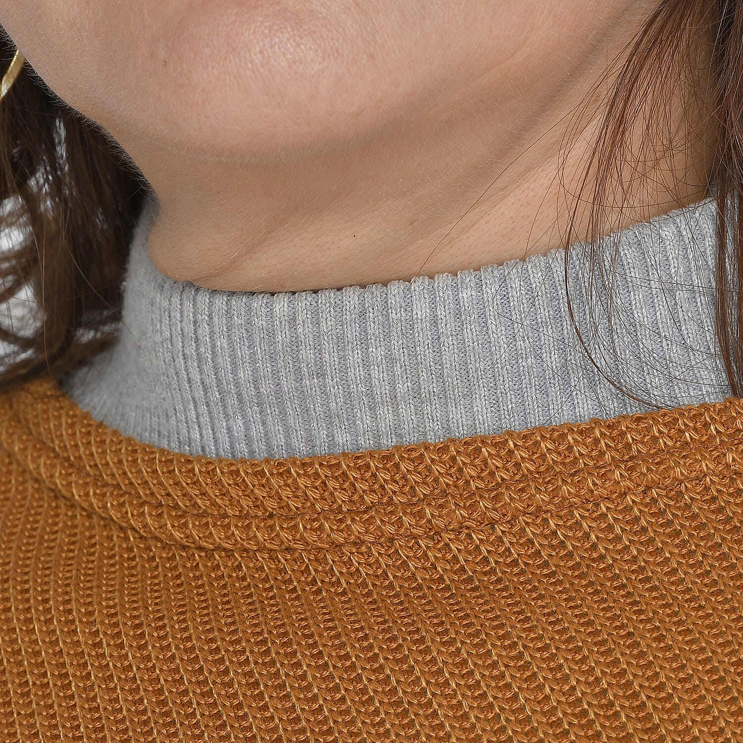 Knit Poncho Material polyester - Brown