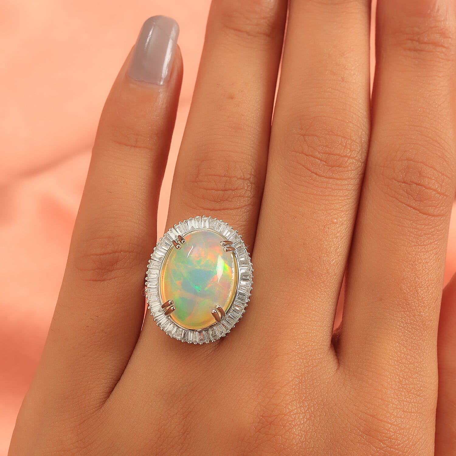 RHAPSODY 950 Platinum AAAA Ethiopian Welo Opal and Diamond (VS-E-F) Ring 10.28 Ct, Platinum Wt. 9.49 Gms