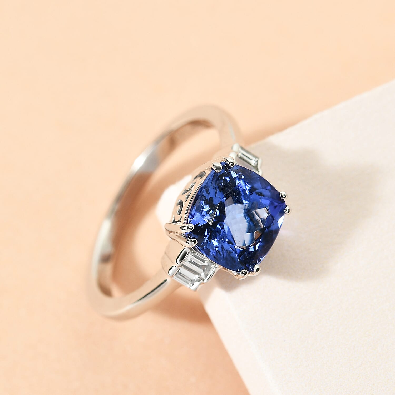 RHAPSODY 950 Platinum AAAA Tanzanite and Diamond  Ring 2.82 Ct, Platinum Wt 4.51 Gms