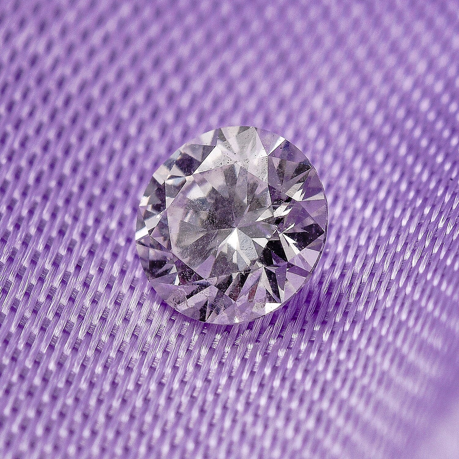 SGL Certified (I2/G-H)White Diamond Round 4.1-4.3 mm.