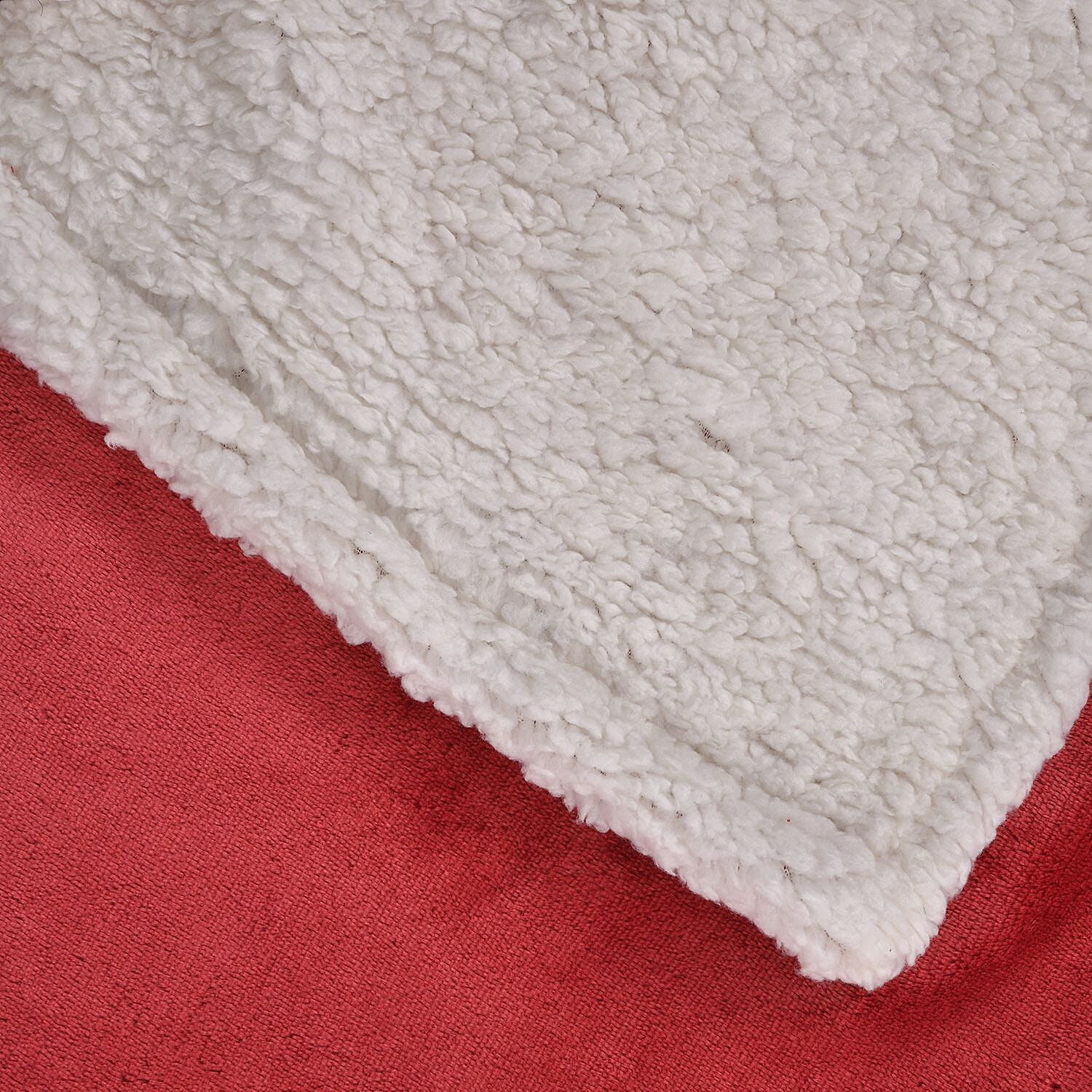 Deluxe Range- Sherpa Plush Blanket (200x150 Cm)- Red