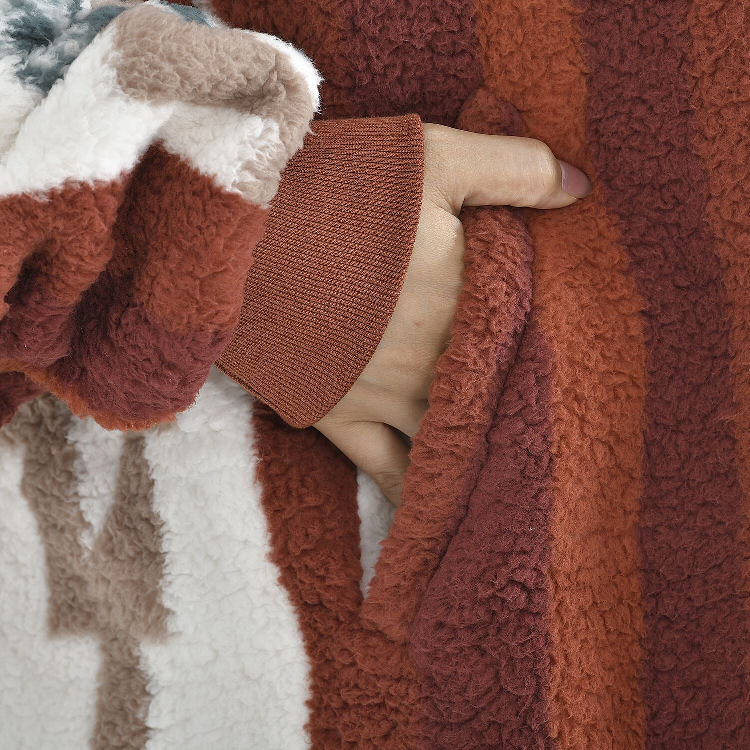 Luxurious Super Soft Sherpa Blanket Hoodie (Over Sized - 194x98Cm)- Burgundy