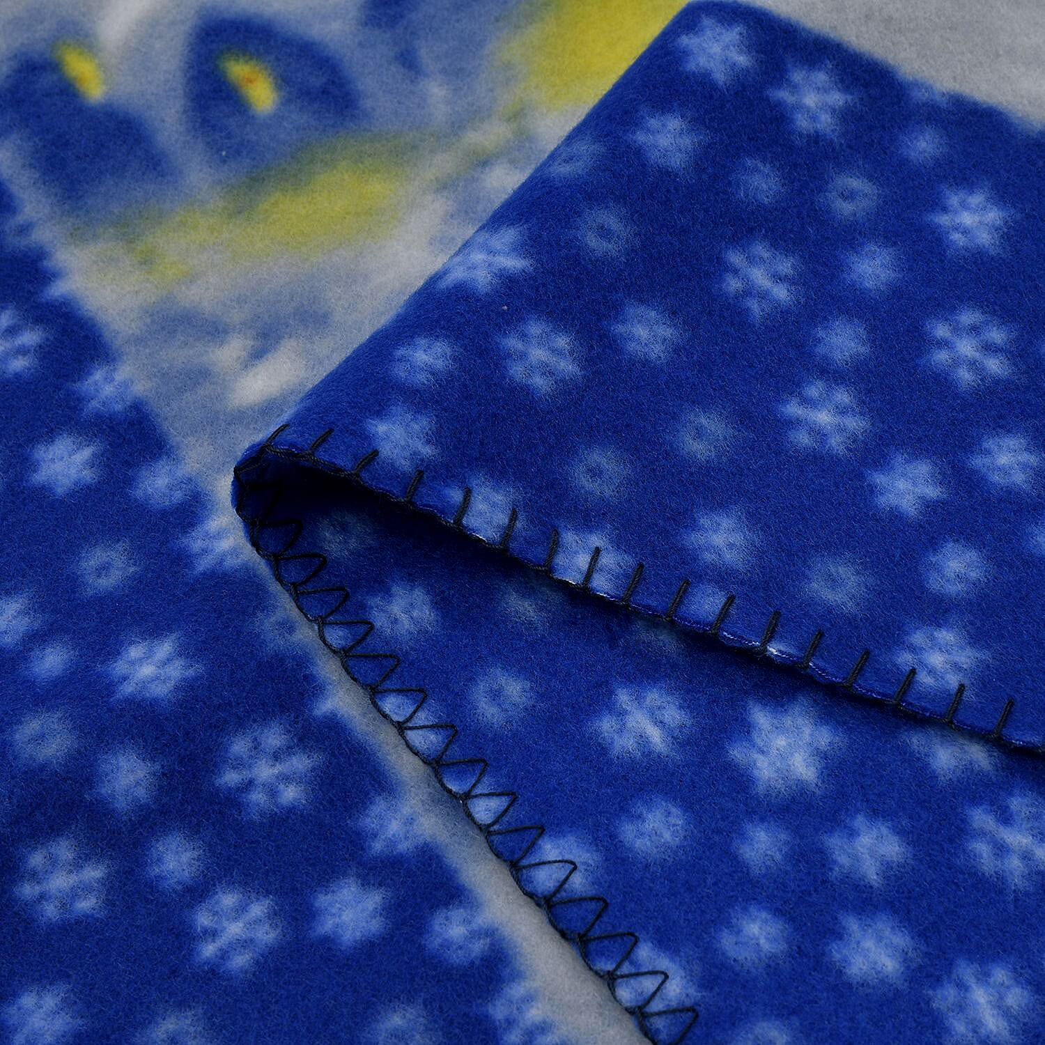 Santa Claus Pattern Christmas Blanket (Size 170x130 Cm) - Blue, Red and Multi