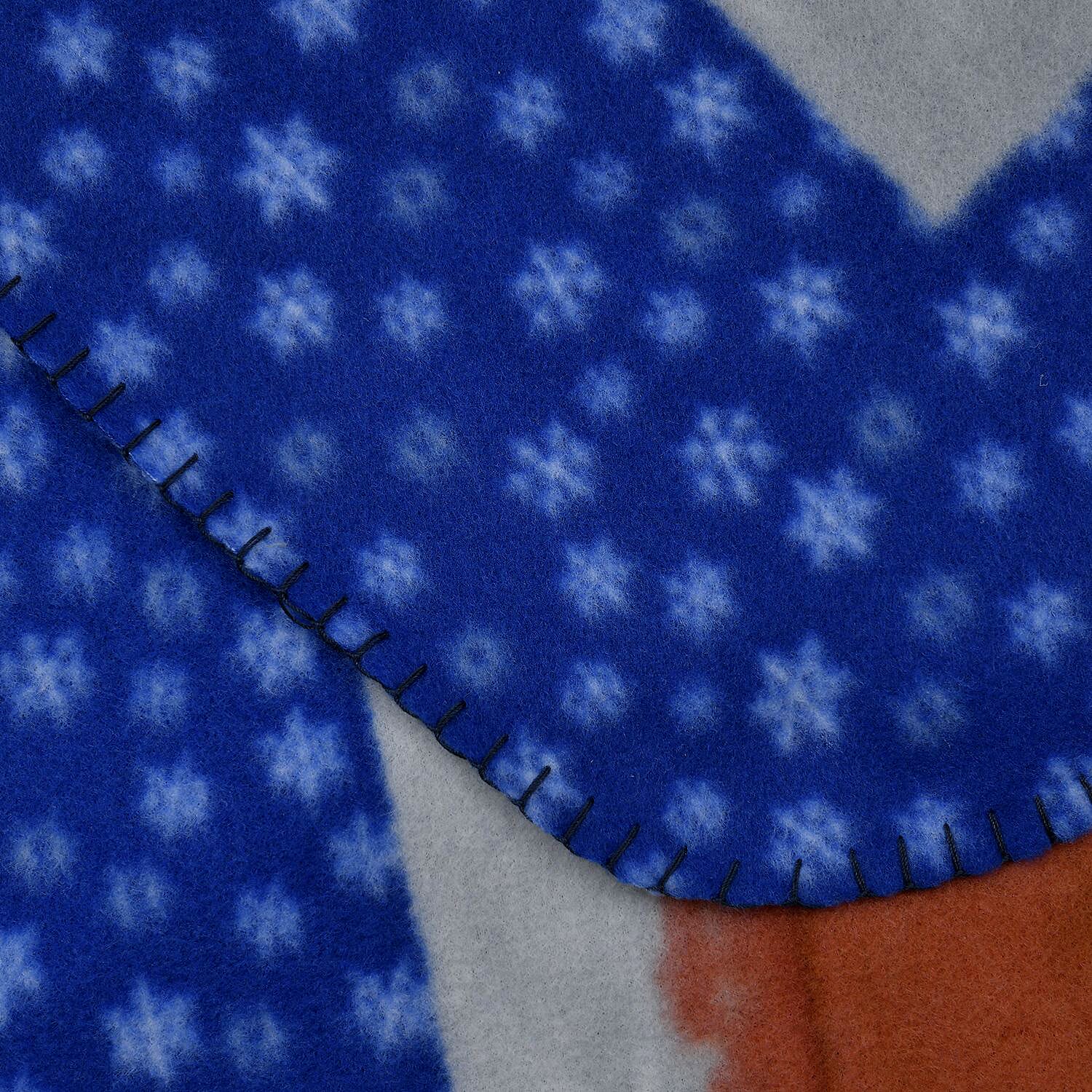 Santa Claus Pattern Christmas Blanket (Size 170x130 Cm) - Blue, Red and Multi