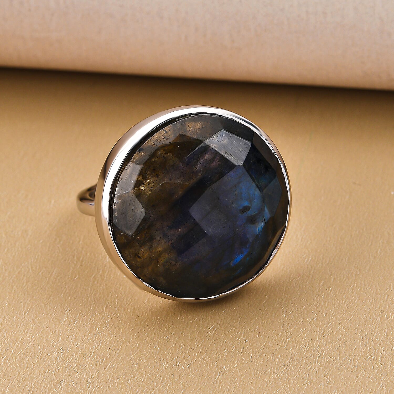 GP Art Deco Collection - Labradorite Ring in Platinum Overlay Sterling Silver 21.54 Ct.