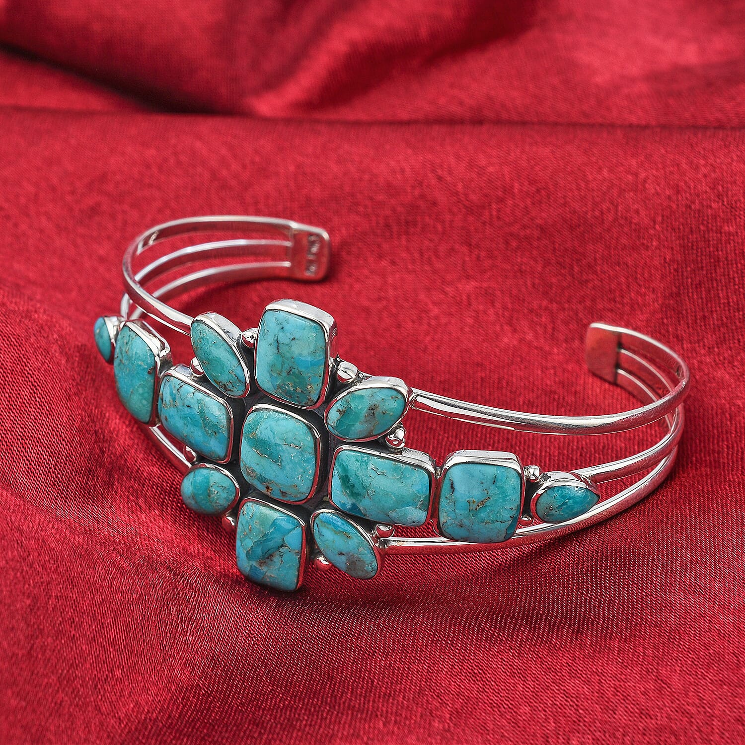 Santa Fe Collection - Kingman Turquoise Cuff Bangle (Size 6.5) in Sterling Silver 15.00 Ct, Silver Wt. 20.00 Gms
