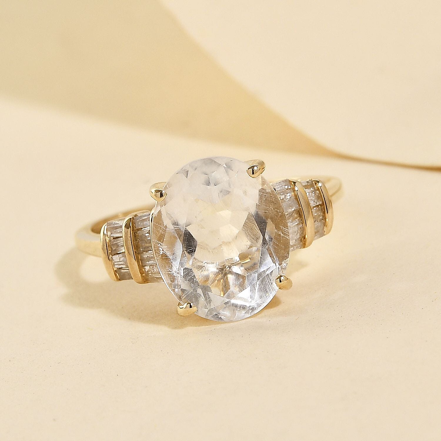 9K Yellow Gold Hyalite Opal and Diamond Ring 2.68 Ct.