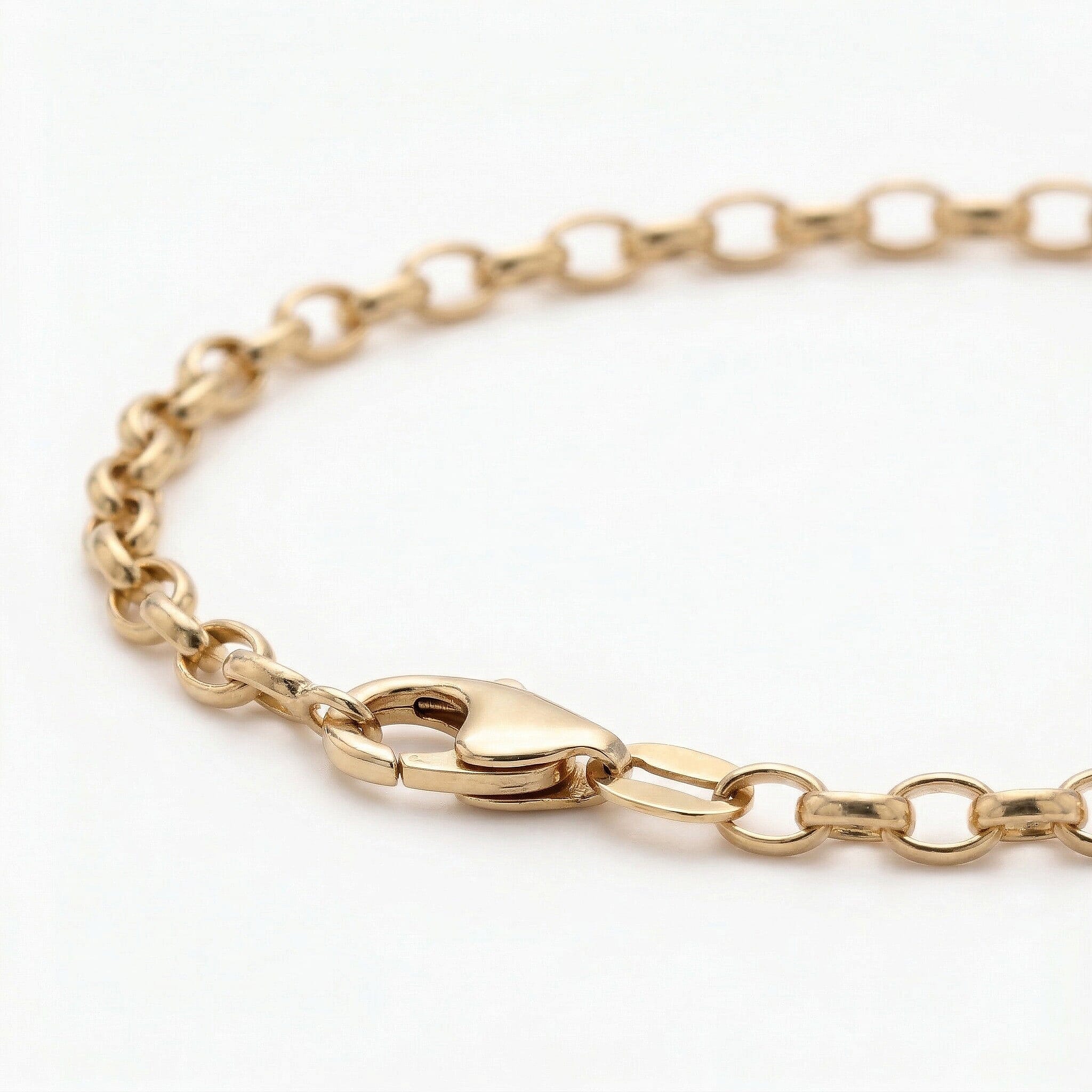 9K Yellow Gold 2.6mm Hollow Oval Belcher Bracelet 7.5 Inch