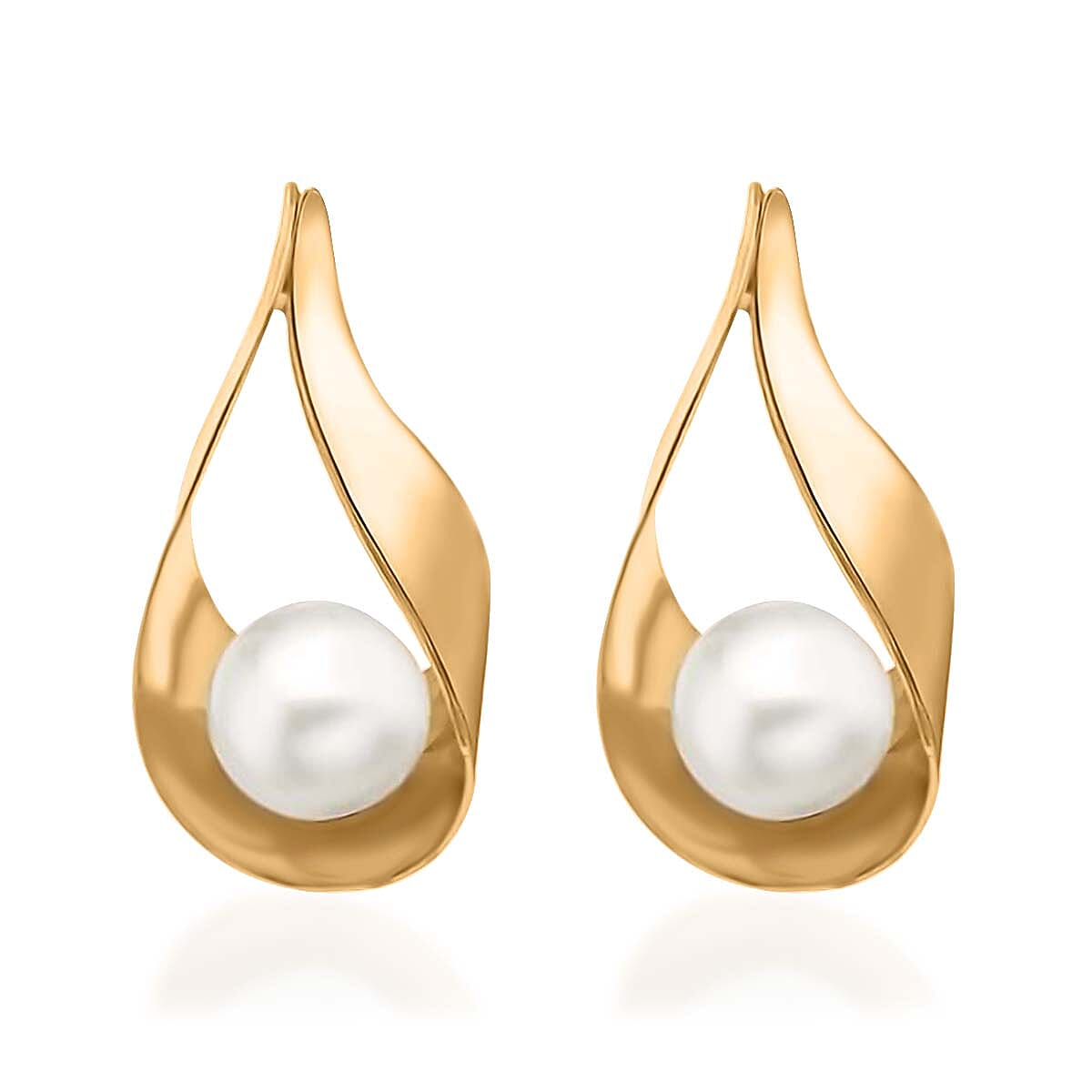 9K Yellow Gold   Pearl  Earring 5.50 pc,  Gold Wt. 1.2 Gms  5.500  Ct.