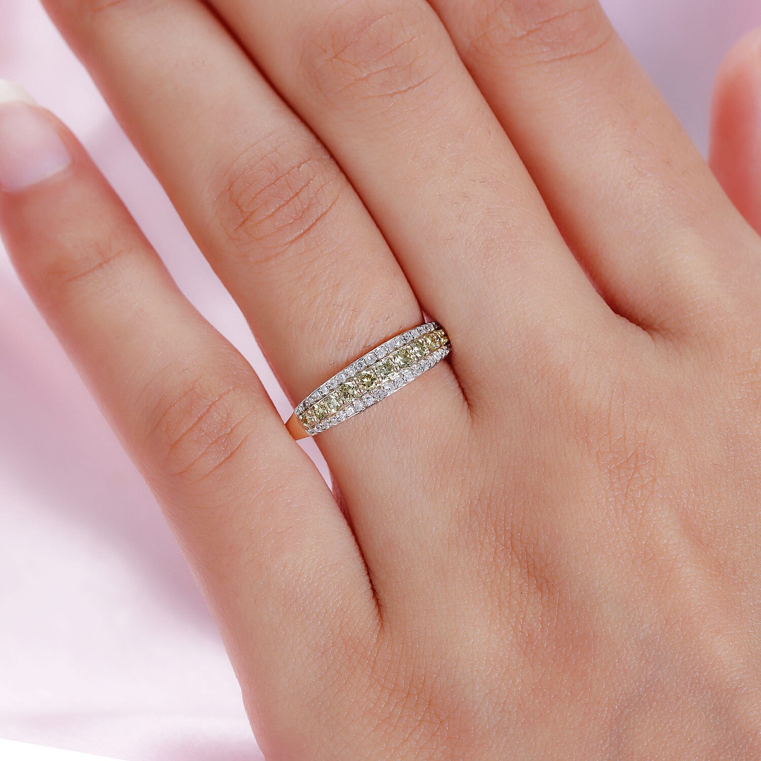 14K Yellow Gold SGL Certified Natural Green Diamond (I1-I2) and White Diamond (I1-I2-G-H) Band Ring 0.50 Ct