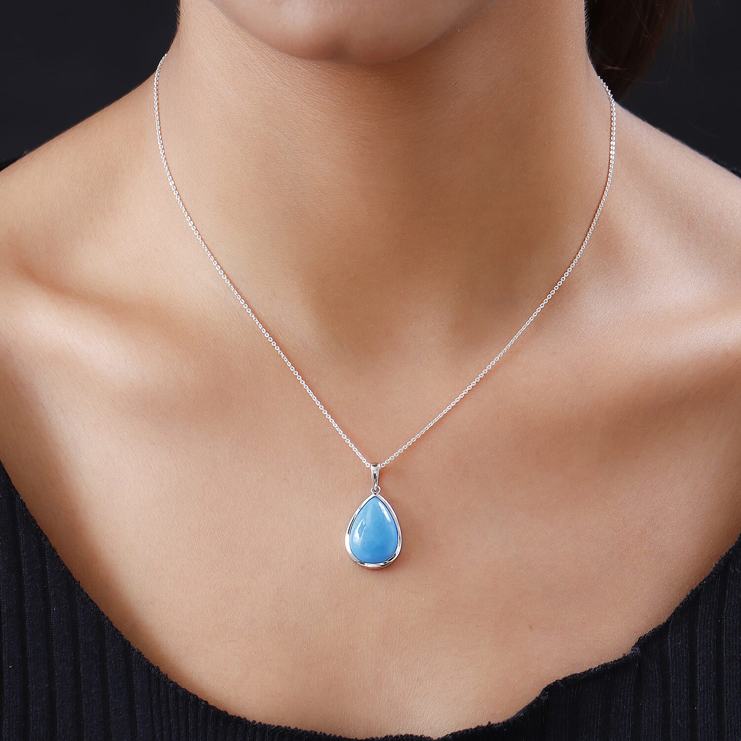 RHAPSODY 950 Platinum AAAA Arizona Sleeping Beauty Turquoise Solitaire Pendant 9.39 Ct.