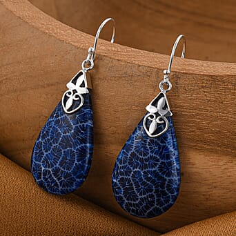 https://tjcuk.sirv.com/Products/70/8/7082021/Royal-Bali-Collection-Dyed-Blue-Coral-Dangling-Earrings-(with-Hook)-in_7082021_1.jpg?w=342&h=342