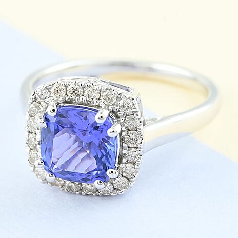 14K W Gold  AAA   Tanzanite ,  White Diamond  SI Ring 2.20 pc,  Gold Wt. 3.18 Gms  2.200  Ct.