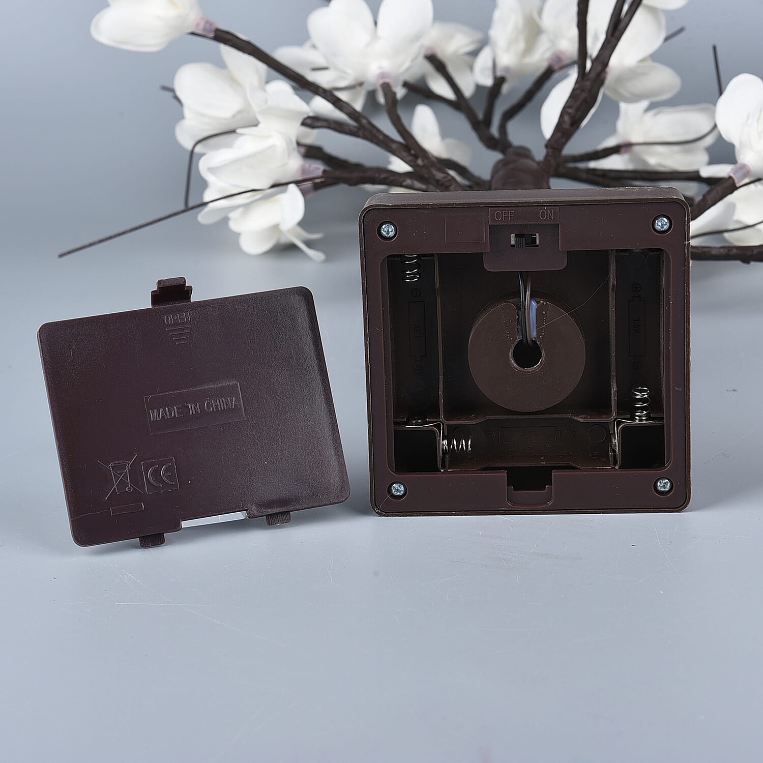 Decorative 24 LED Kapok Tree Lamp (3xAA Battery Not Included)