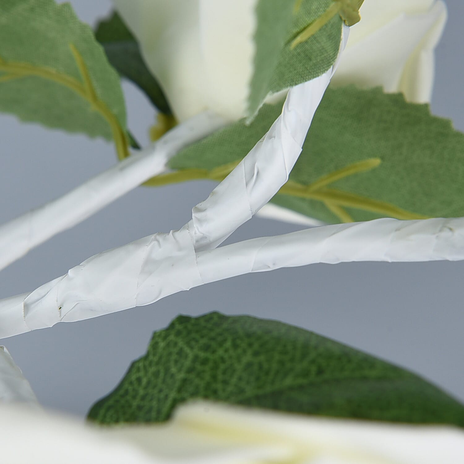 Decorative 24 LED Rose Tree Lamp (3xAA Battery Not Included)