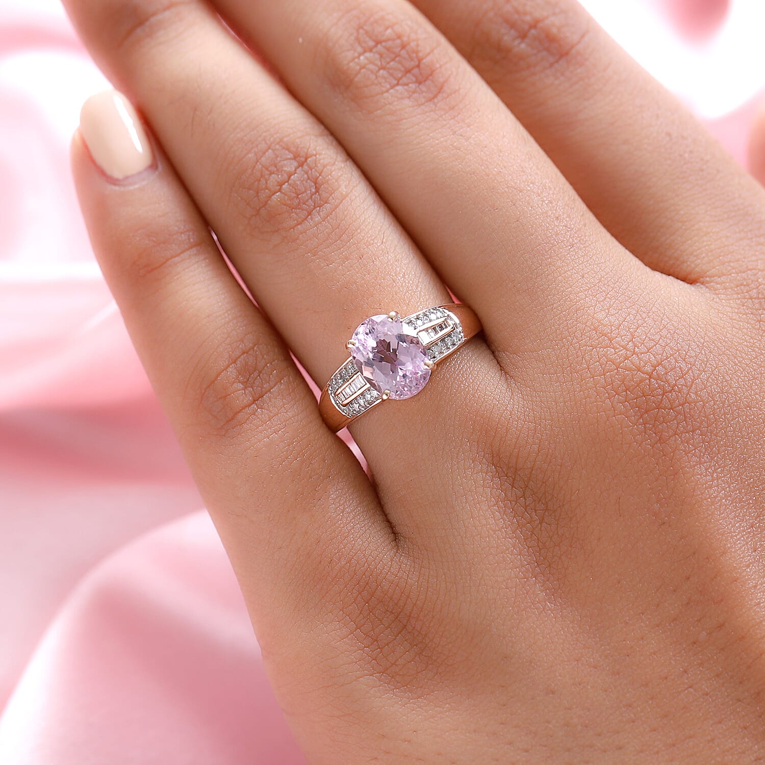 9K Rose Gold Kunzite and Diamond Ring 2.59 Ct.