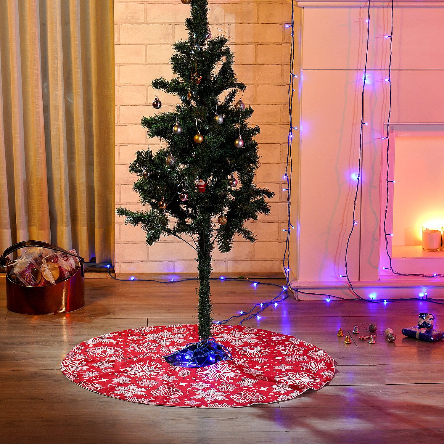 100% Cotton Snowflake Print Christmas Tree Skirt (Size 89Dia Cm) - Red