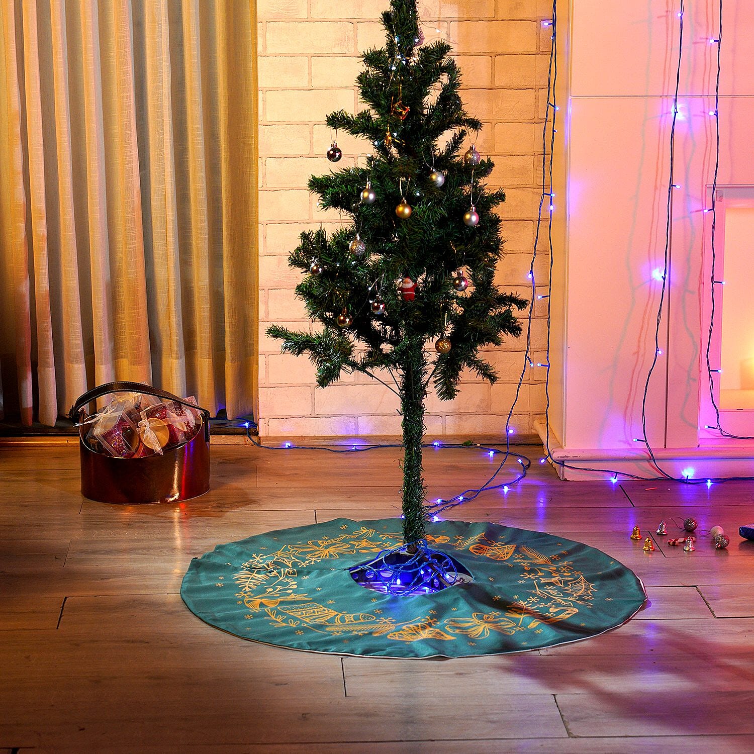 100% Cotton Star, Christmas Stick Print Christmas Tree Skirt (Size 89Dia Cm) - Green