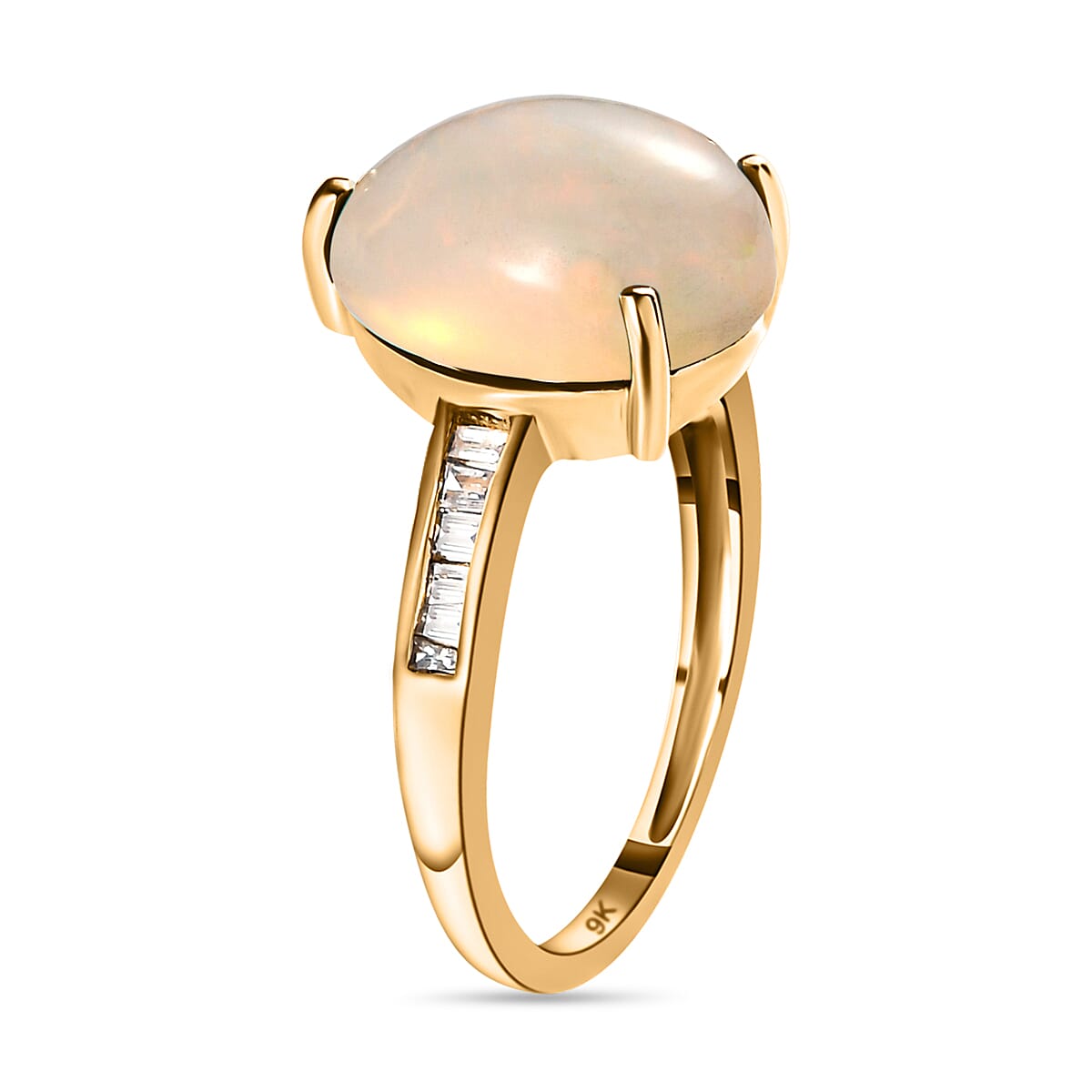 9K Yellow Gold Ethiopian Welo Opal and Diamond Ring 3.50 Ct.