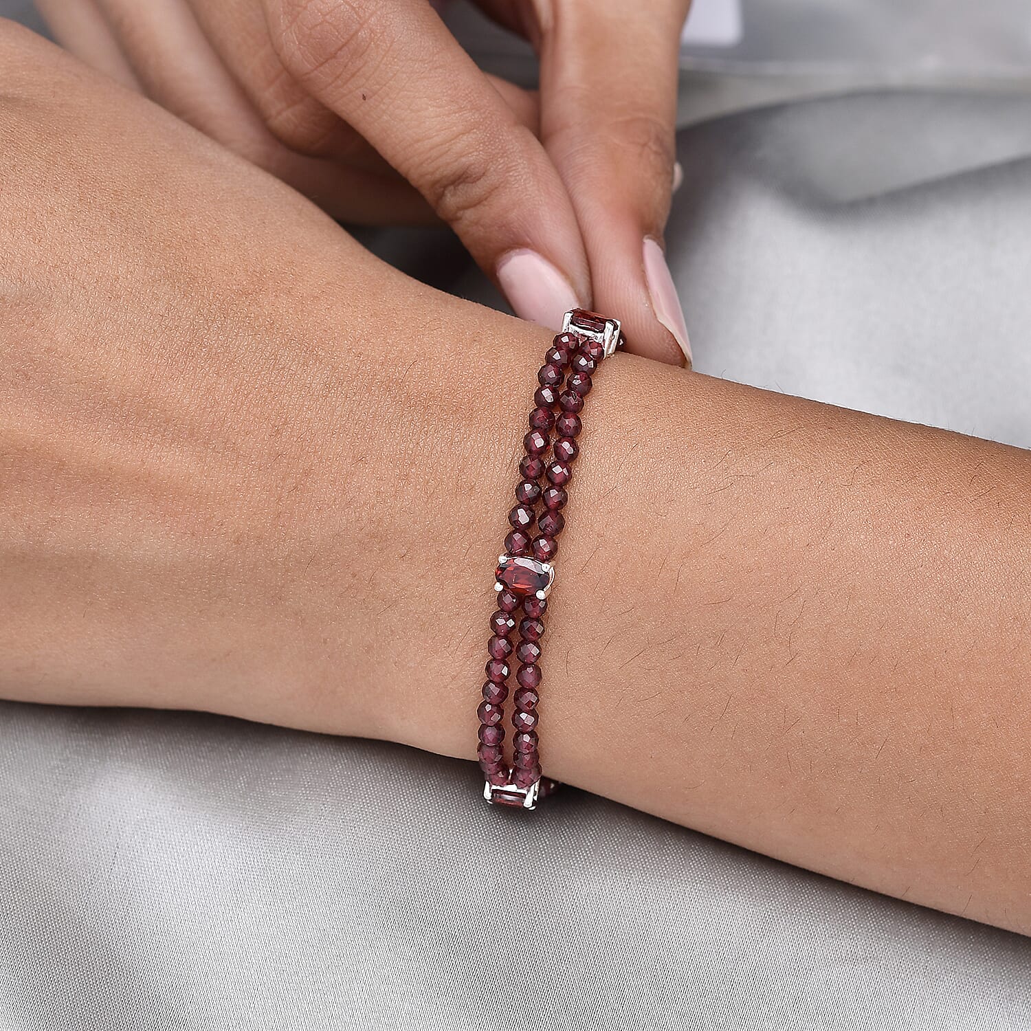 Red Garnet Beads Bracelet (Size - 7.5) in Sterling Silver