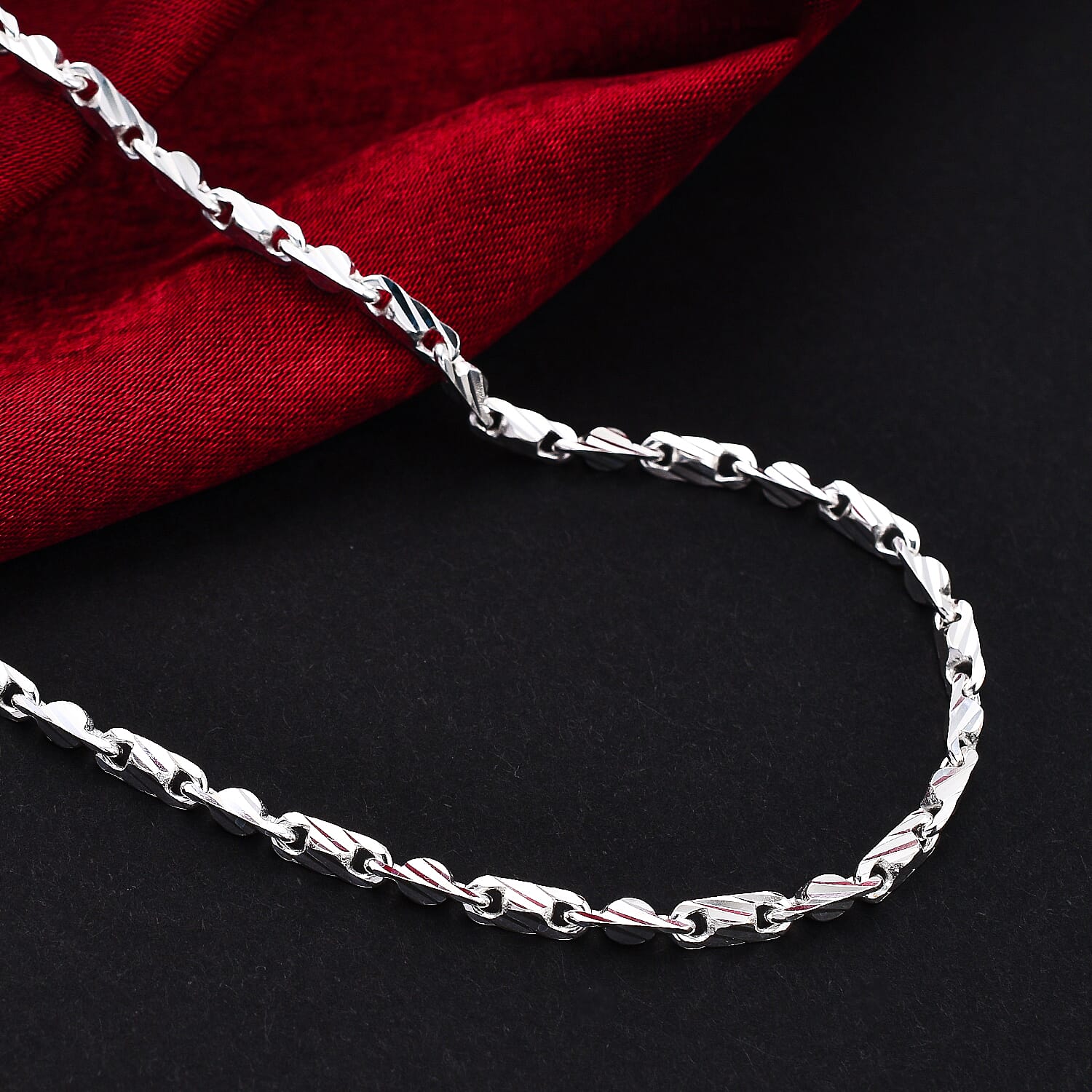 Italian Made Sterling Silver Diamond Cut Necklace (Size - 18)