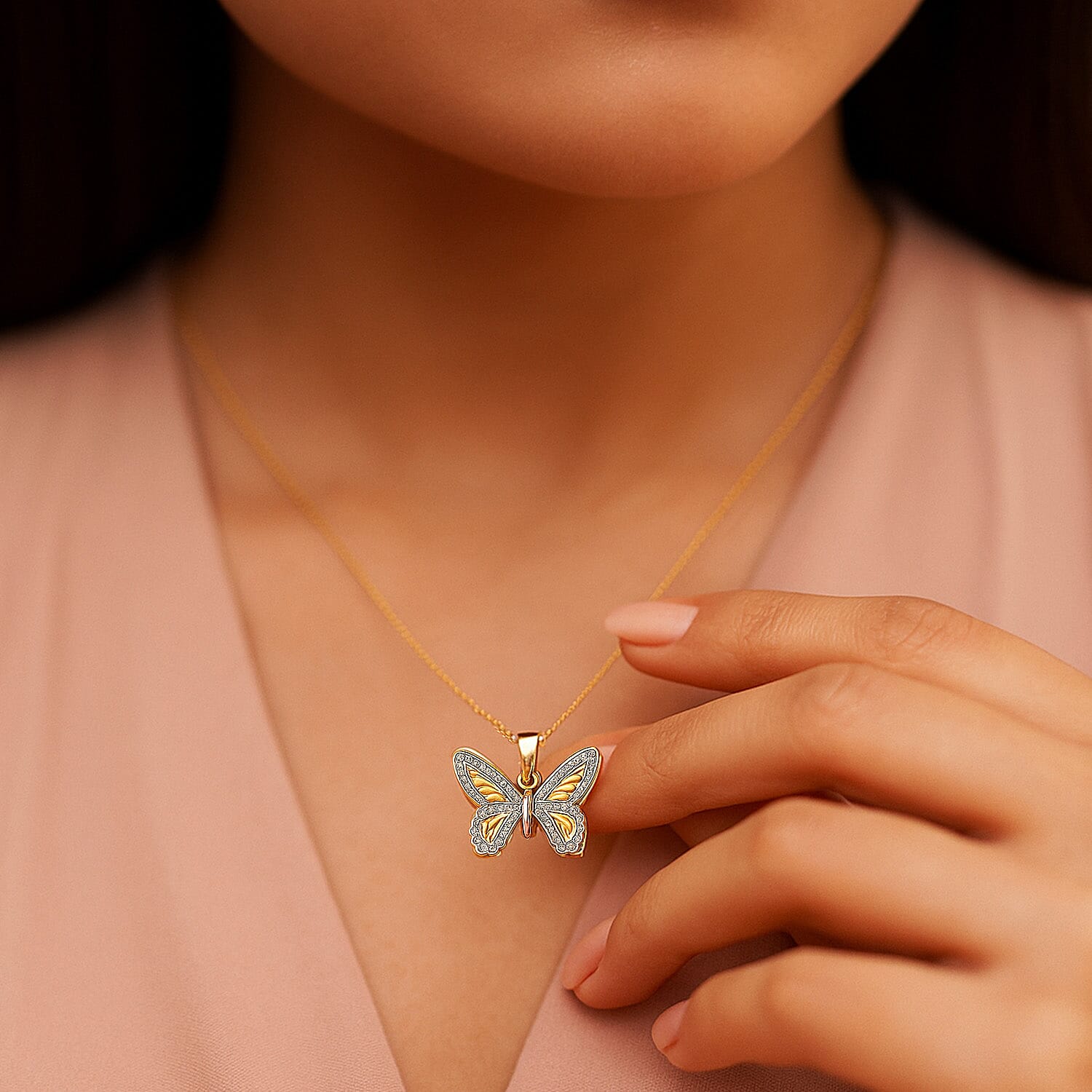 9K Three Colour Gold 22mm x 17mm Patterned Butterfly Pendant