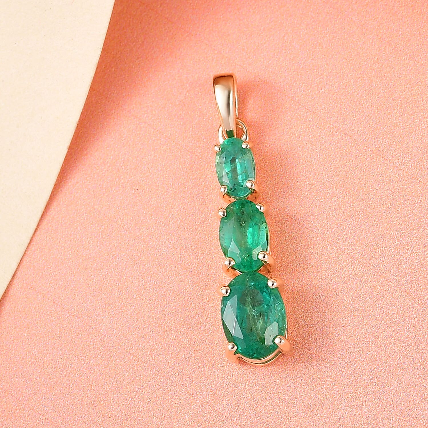 9K Yellow Gold AA Emerald Pendant 1.38 Ct.