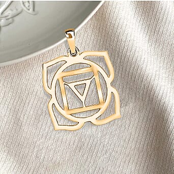 https://tjcuk.sirv.com/Products/71/5/7159887/9K-Yellow-Gold-14.5-mm-21mm-Root-Chakra-Pendant_7159887_3.jpg?w=342&h=342