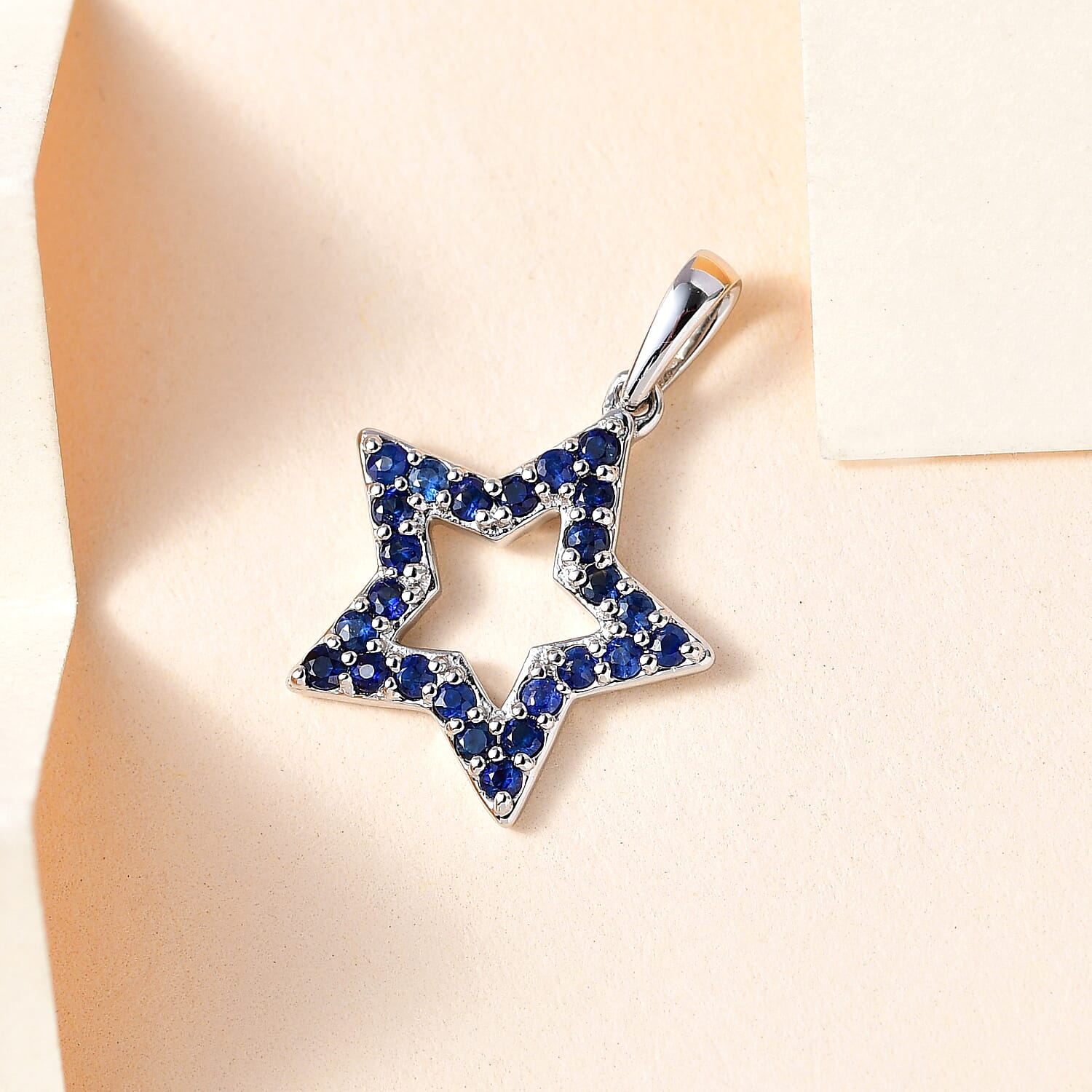 RHAPSODY 950 Platinum AAAA Ceylon Sapphire Star Pendant