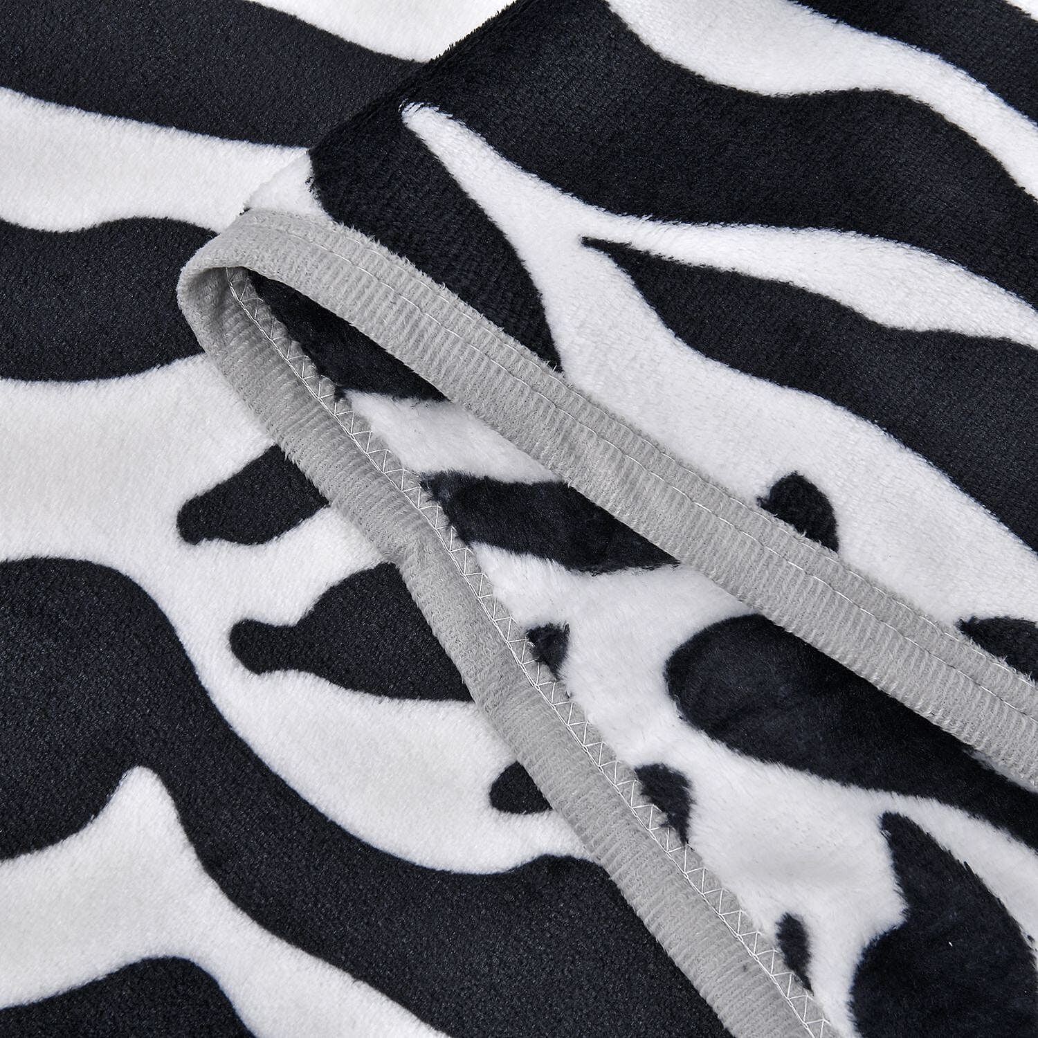 Zebra Pattern Flannel Blanket (Size 200x150 cm) - Black
