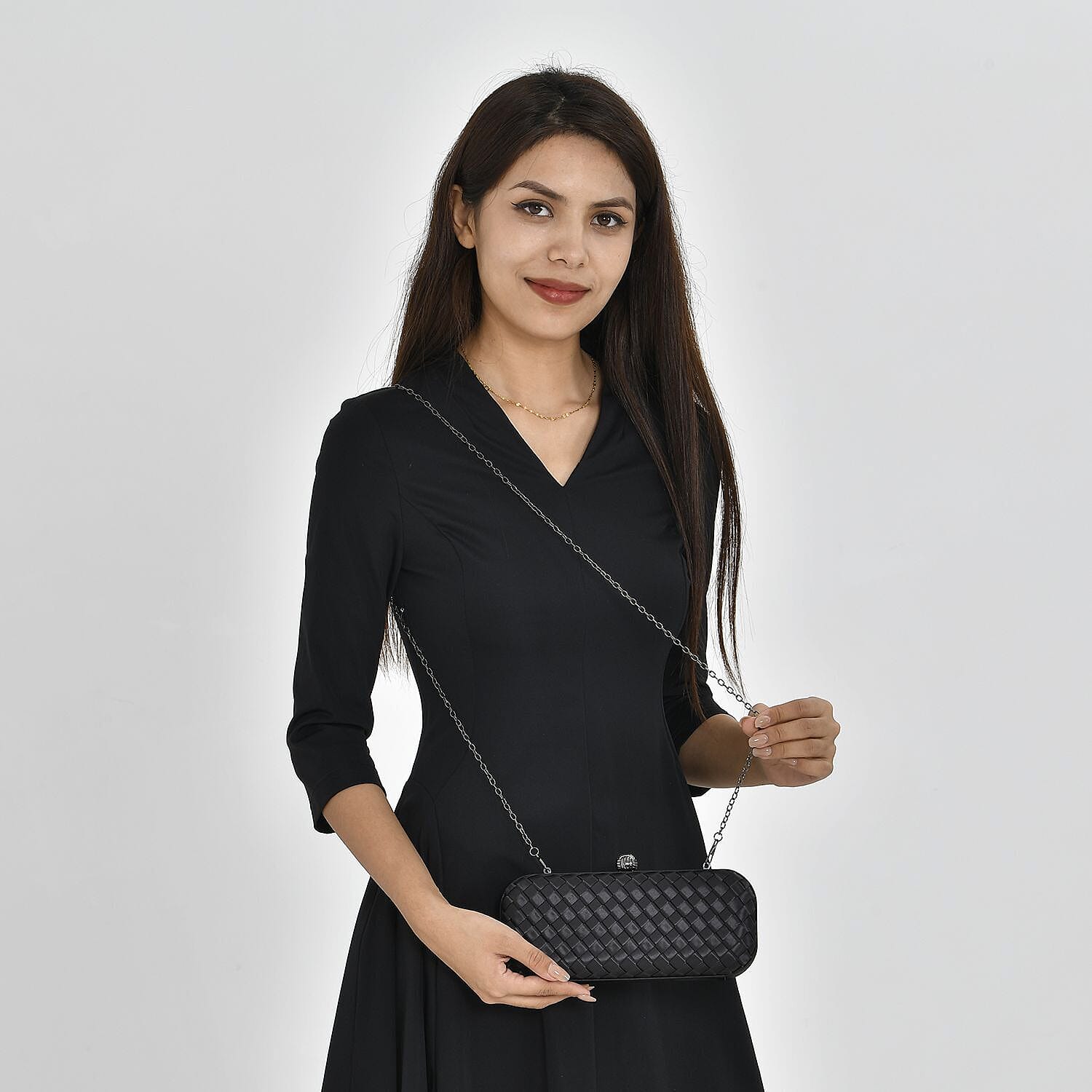 Weave Pattern Clutch Bag with Shoulder Metal Chain - Black