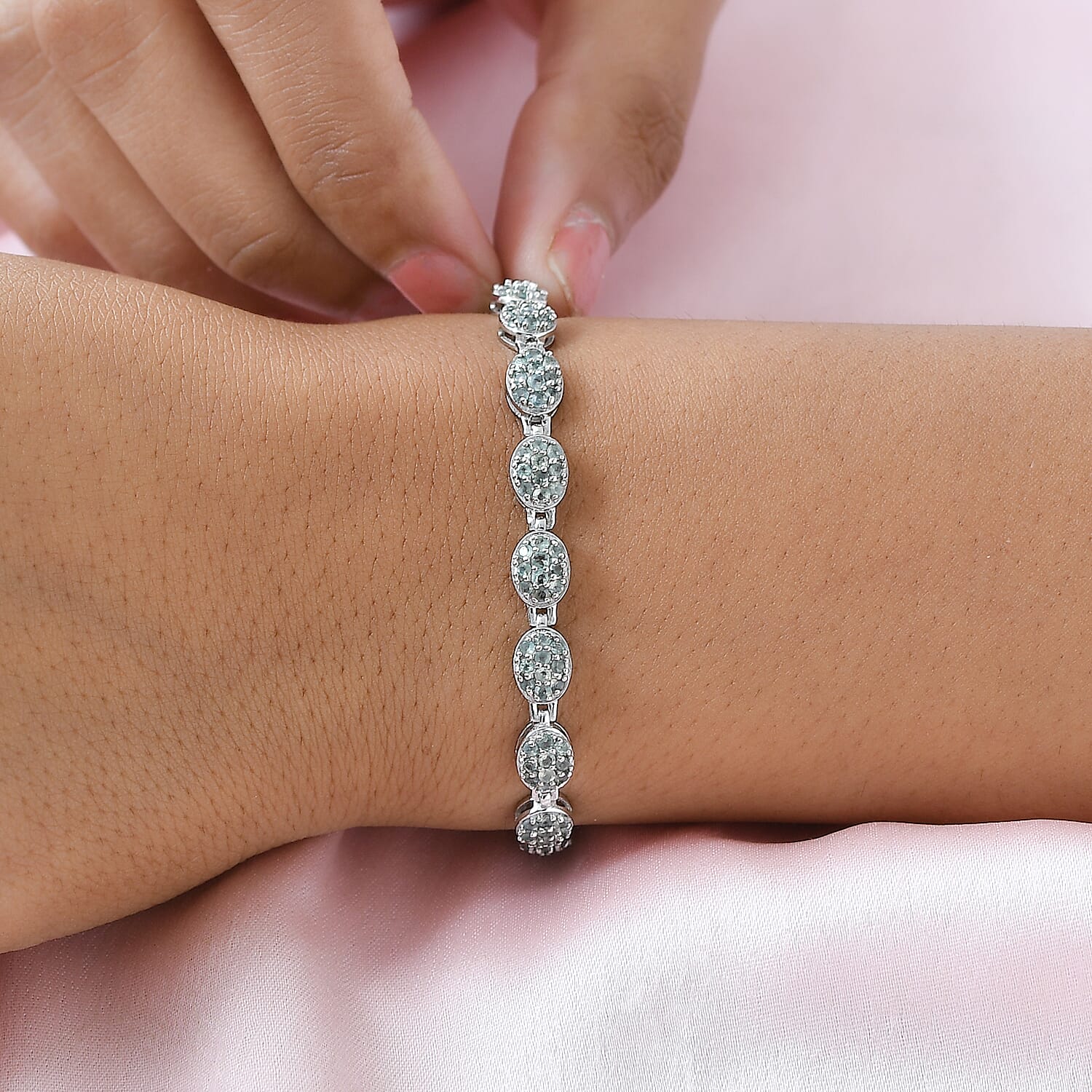 Alexandrite Bracelet (Size - 7.5) in Platinum Overlay Sterling Silver 3.59 Ct, Silver Wt. 10.98 Gms.