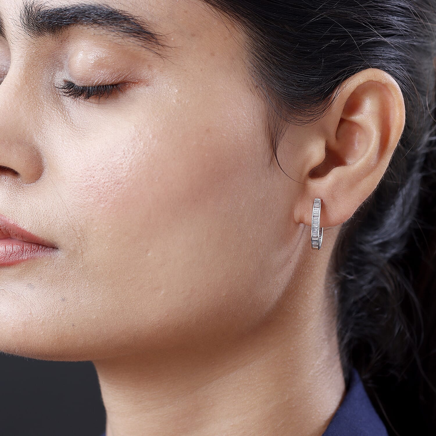 NY Closeout - 14K White Gold SGL Certified Diamond (I1-I2-G-H) Hoop Earrings 1.00 Ct.