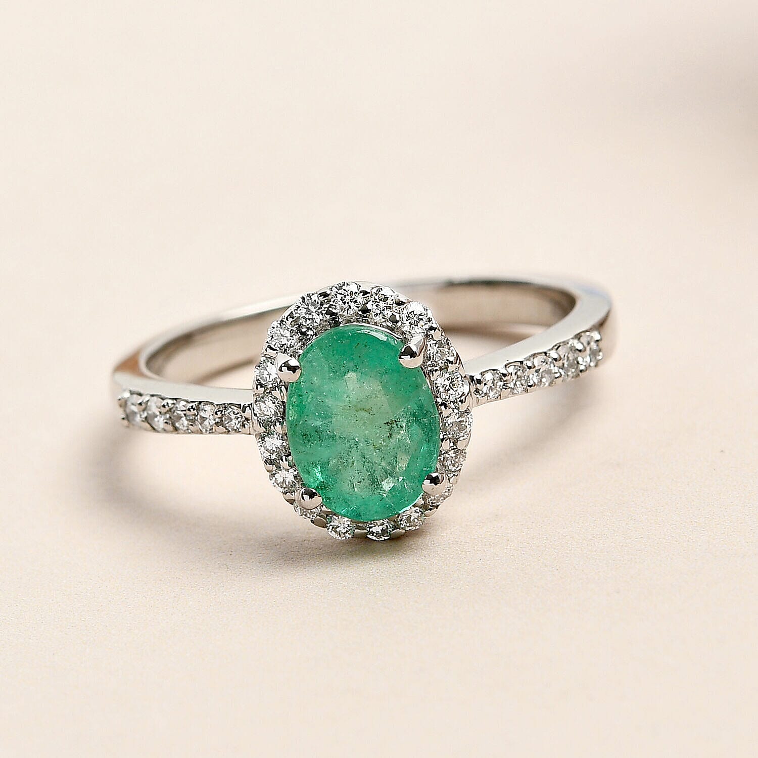 950 Platinum AAAA Ethiopian Emerald and Diamond (VS-E-F) Ring 1.40 Ct