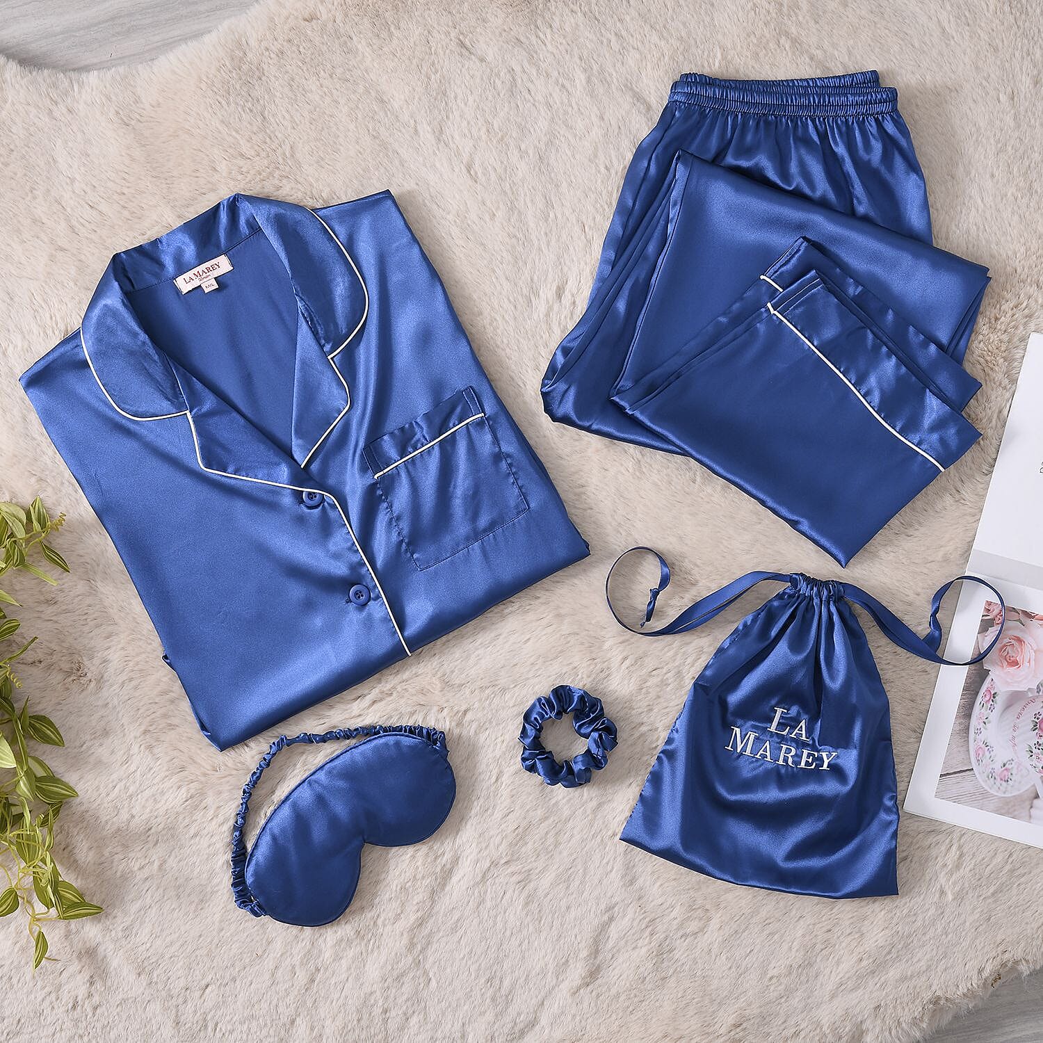 La Marey 5 Piece Sleepwear Set (Size XL-XXL) - Royal Blue & White