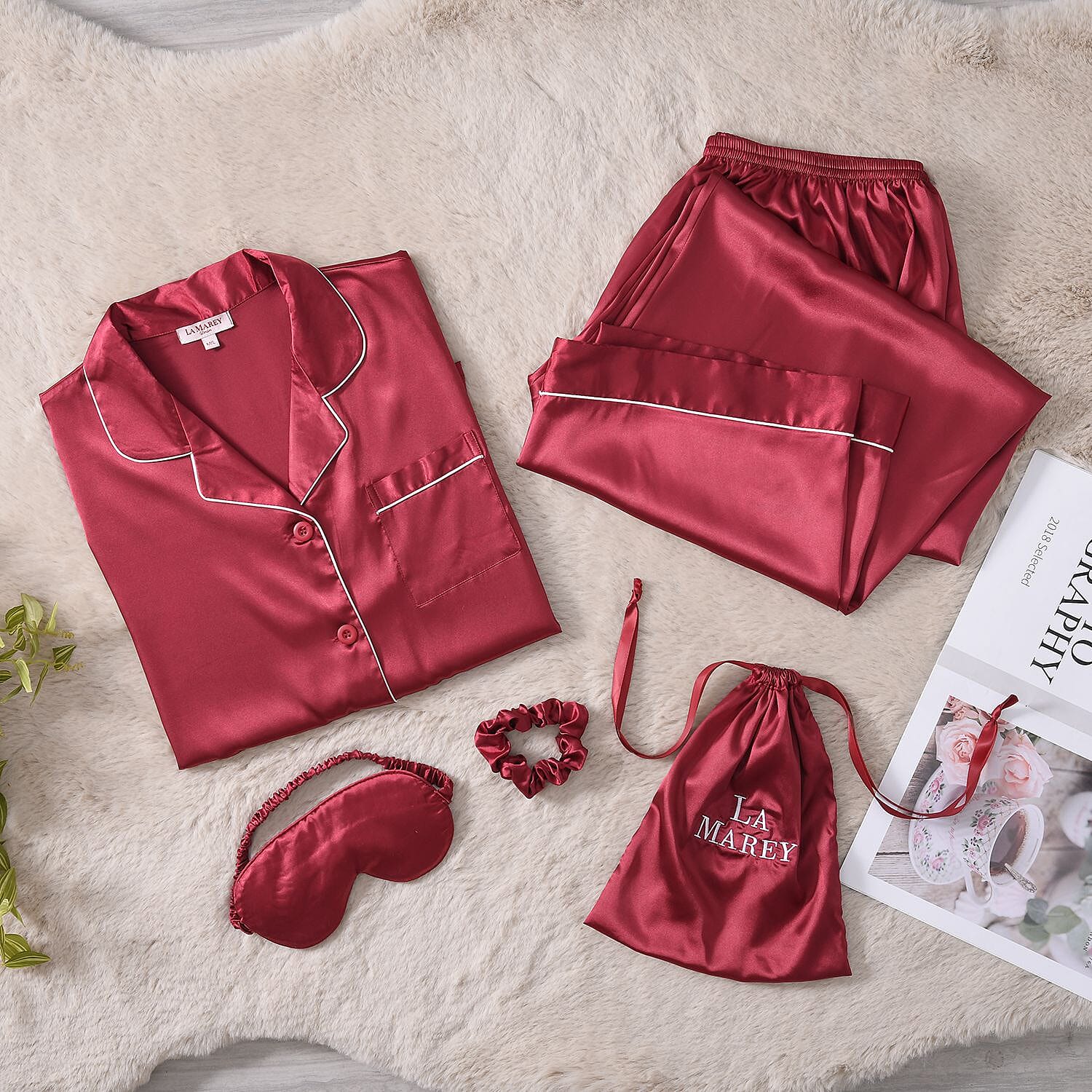 La Marey 5 Piece Sleepwear Set - Navy and White