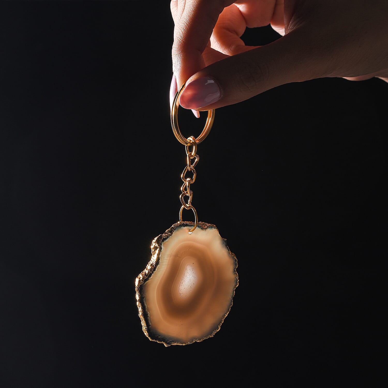 Set of 2 Eye-Catching Agate Keychains - Grey - White  in Yellow Gold Tone.