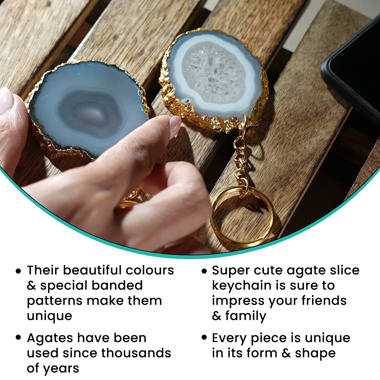 Set of 2 Eye-Catching Agate Keychains - Grey - White  in Yellow Gold Tone.