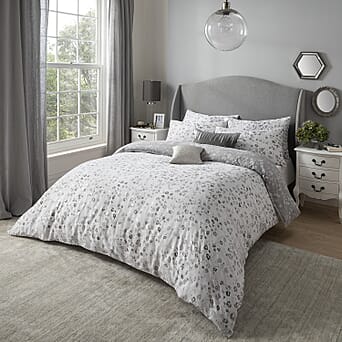 https://tjcuk.sirv.com/Products/71/8/7188389/Samantha-Faiers-Deliah-Cotton-Duvet-Cover-Sets-Single-(Size-135x200-Cm_7188389.jpg?w=342&h=342