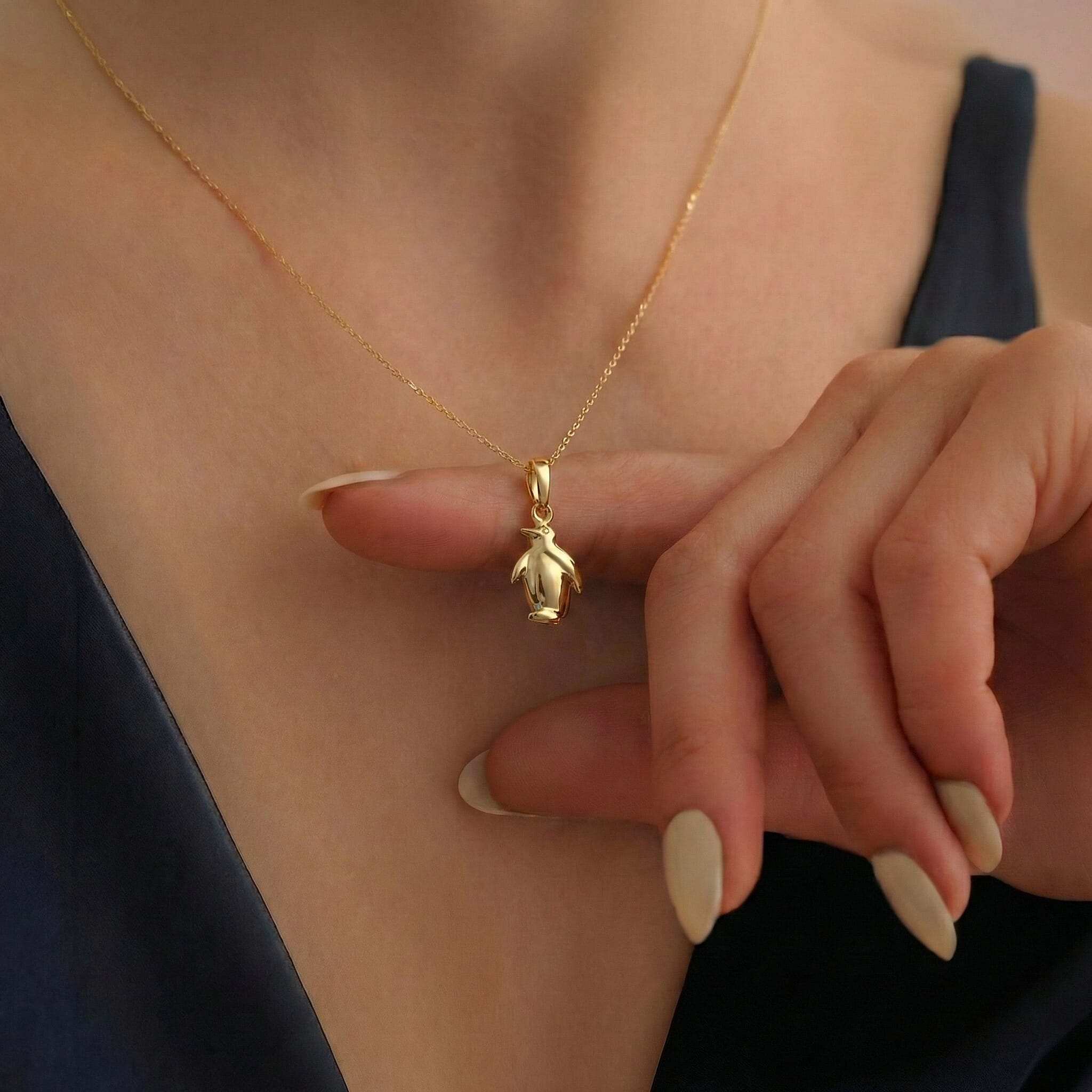 9K Yellow Gold 7mm X 15mm 'Penguin' Pendant