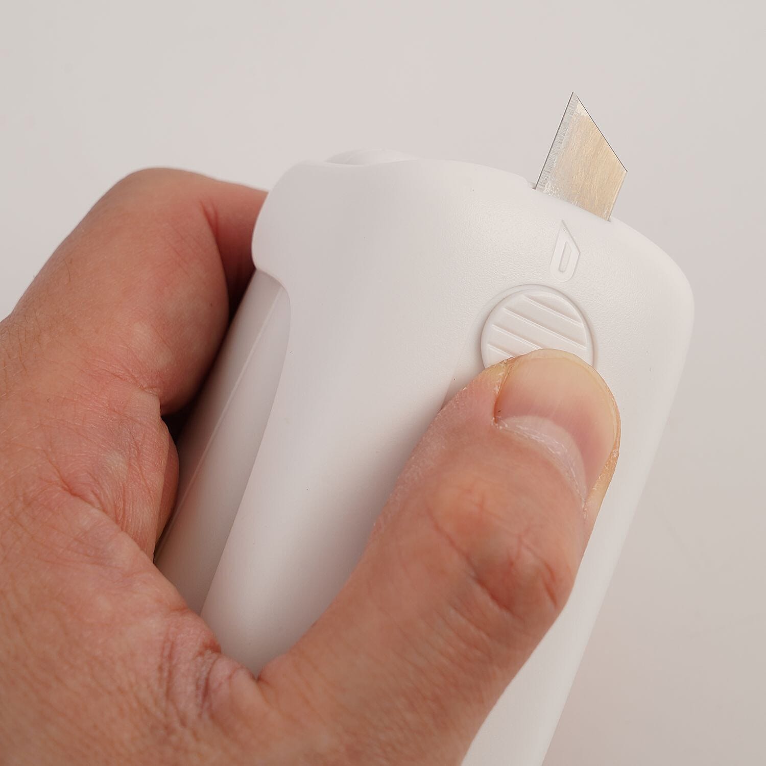 Handy Plastic Bag Sealer (Size 9x4x4 cm) - White